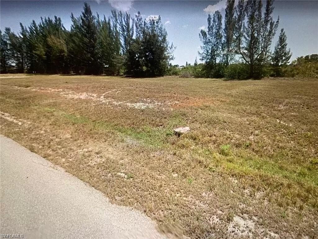 22 9th ST CAPE CORAL, FL 33909