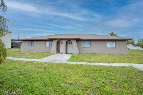 841 SW 16th TER CAPE CORAL, FL 33991