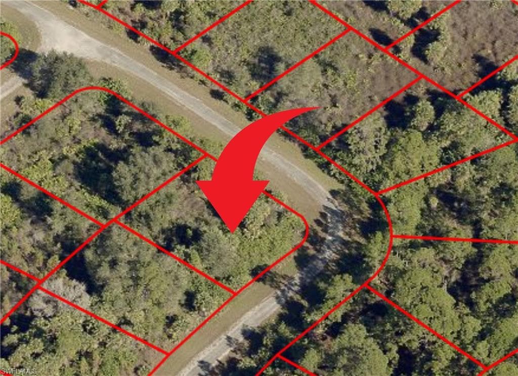 1873 La Roda AVE LEHIGH ACRES, FL 33972