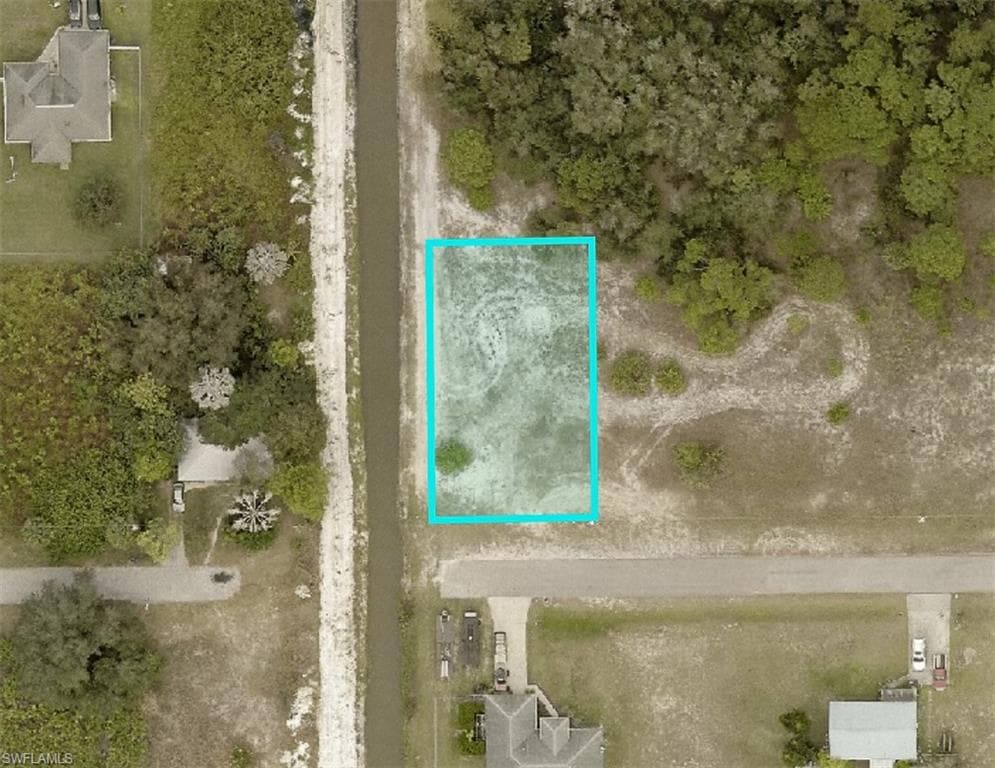 3818 39th ST SW LEHIGH ACRES, FL 33976