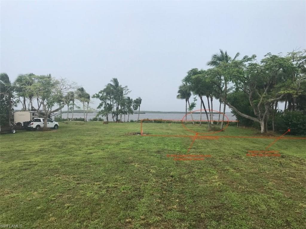 388 Calusa DR CHOKOLOSKEE, FL 34138