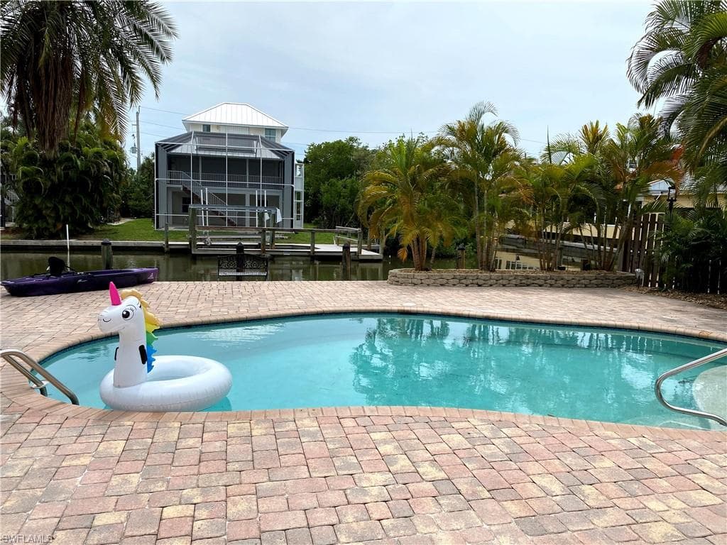 110 Bahia VIA FORT MYERS BEACH, FL 33931