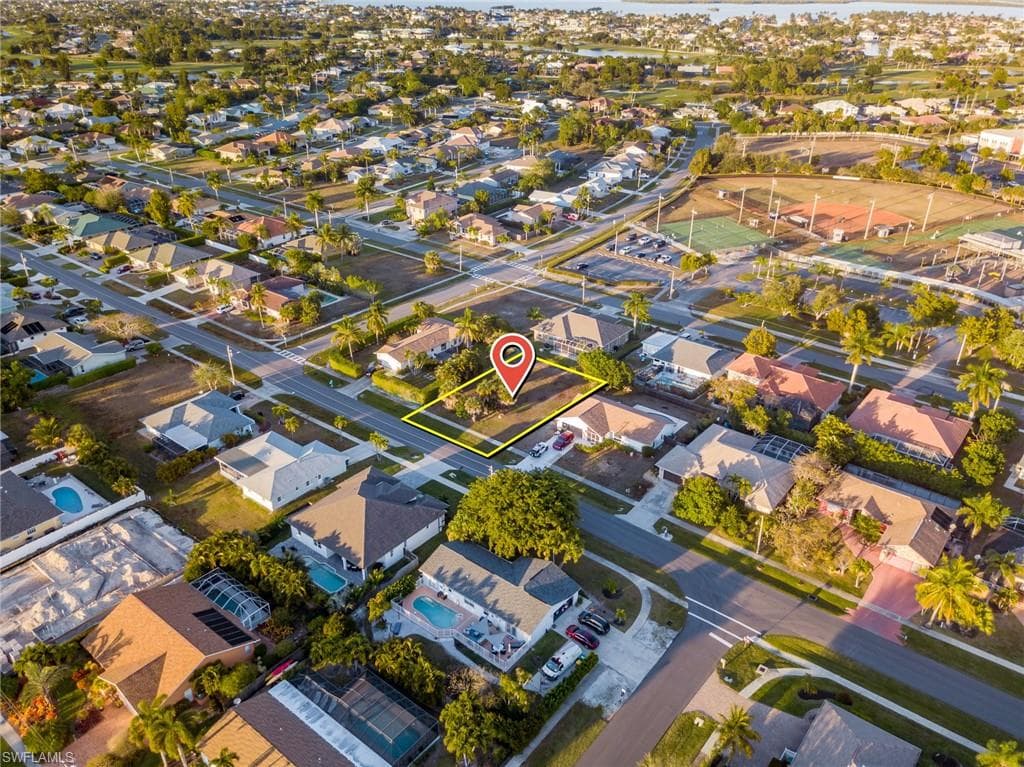 119 Bermuda RD MARCO ISLAND, FL 34145