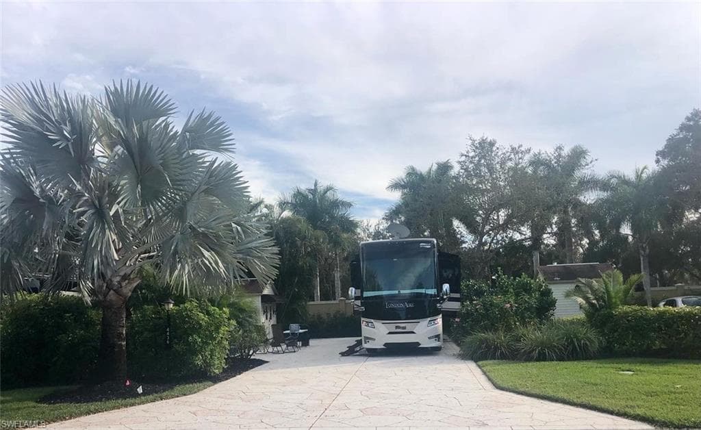 4436 Southern Breeze DR NAPLES, FL 34114