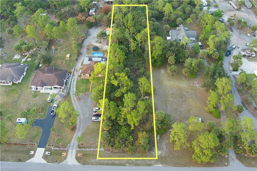 6th AVE NE NAPLES, FL 34120