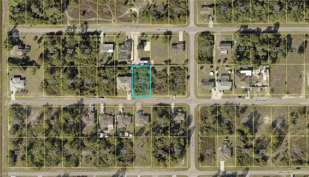 3304 3rd ST SW LEHIGH ACRES, FL 33976