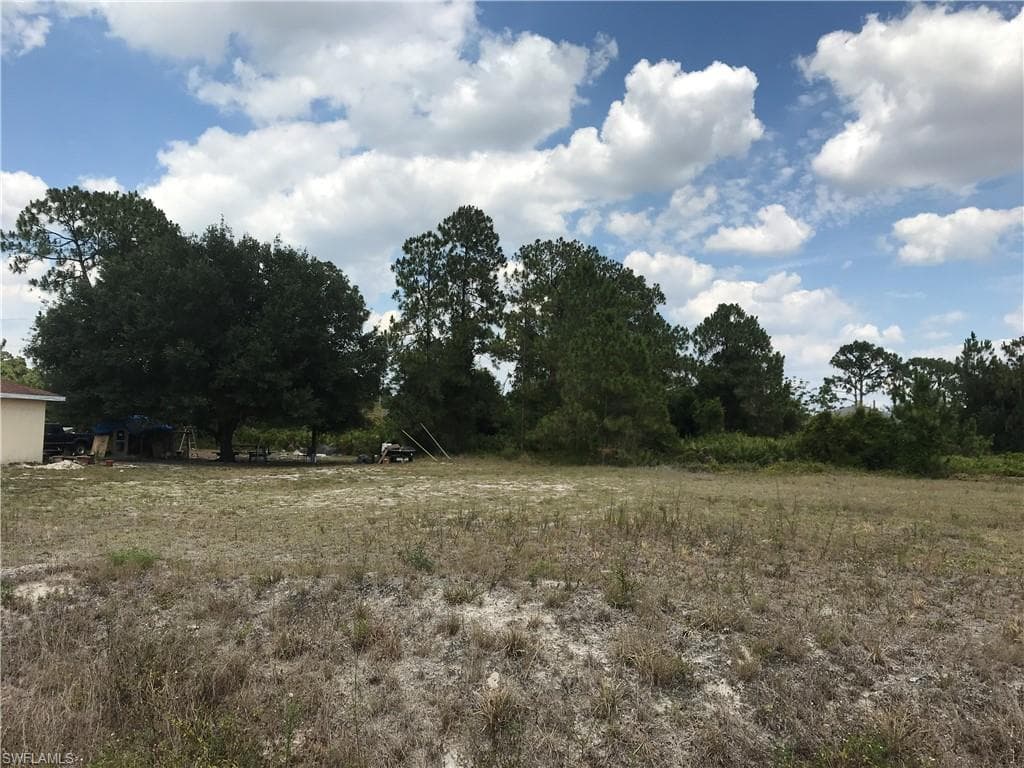 109 Ivan AVE S LEHIGH ACRES, FL 33973