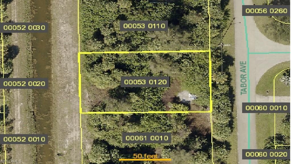 6035 Tabor AVE FORT MYERS, FL 33905