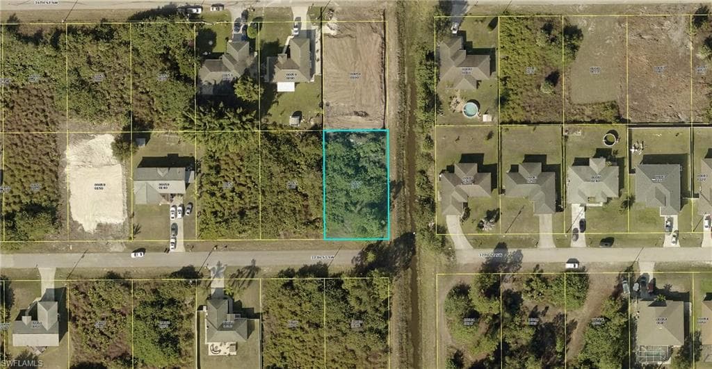3200 37th ST SW LEHIGH ACRES, FL 33976