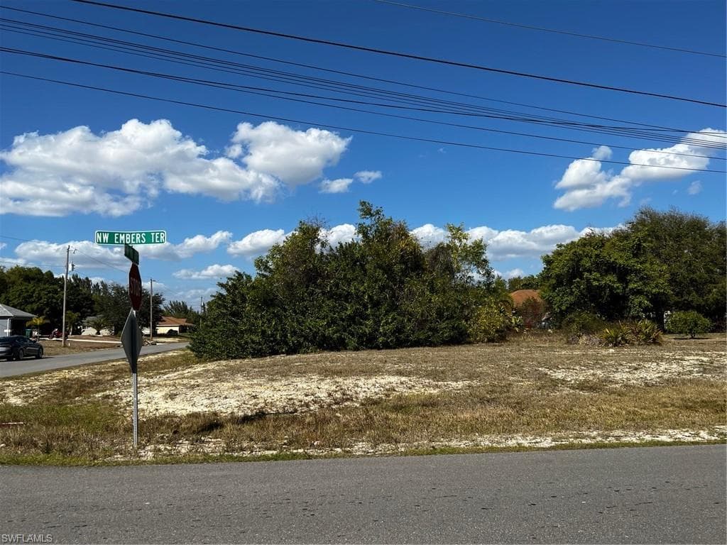 919 Embers TER CAPE CORAL, FL 33993