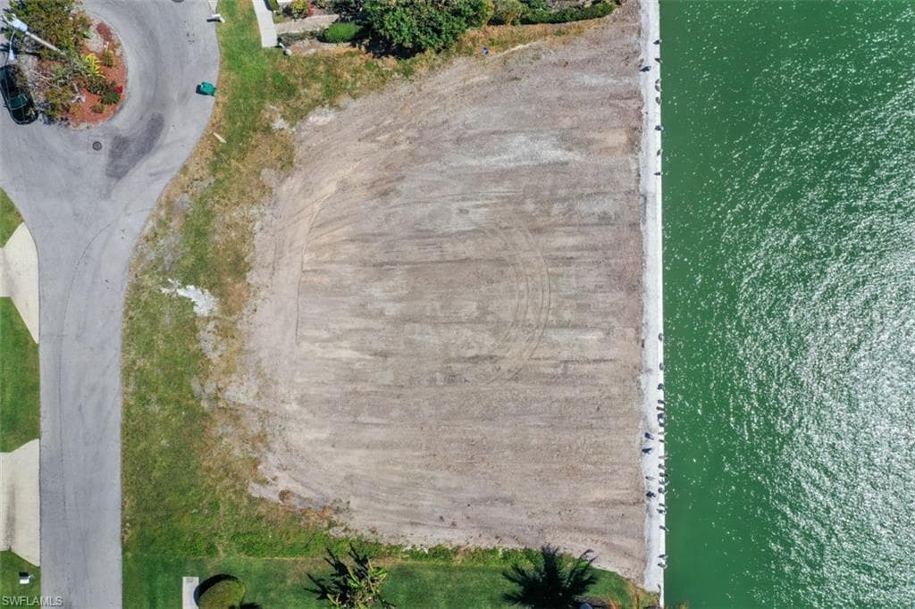 879 MAGNOLIA CT MARCO ISLAND, FL 34145