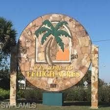 4323 16th ST W LEHIGH ACRES, FL 33971