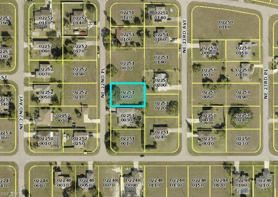 2423 NE 22nd PL CAPE CORAL, FL 33909