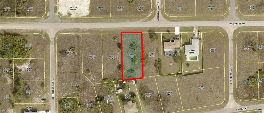 814 Jaguar BLVD LEHIGH ACRES, FL 33974