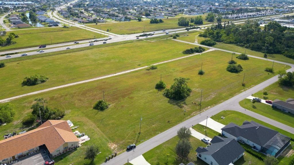 574 4th PL CAPE CORAL, FL 33909