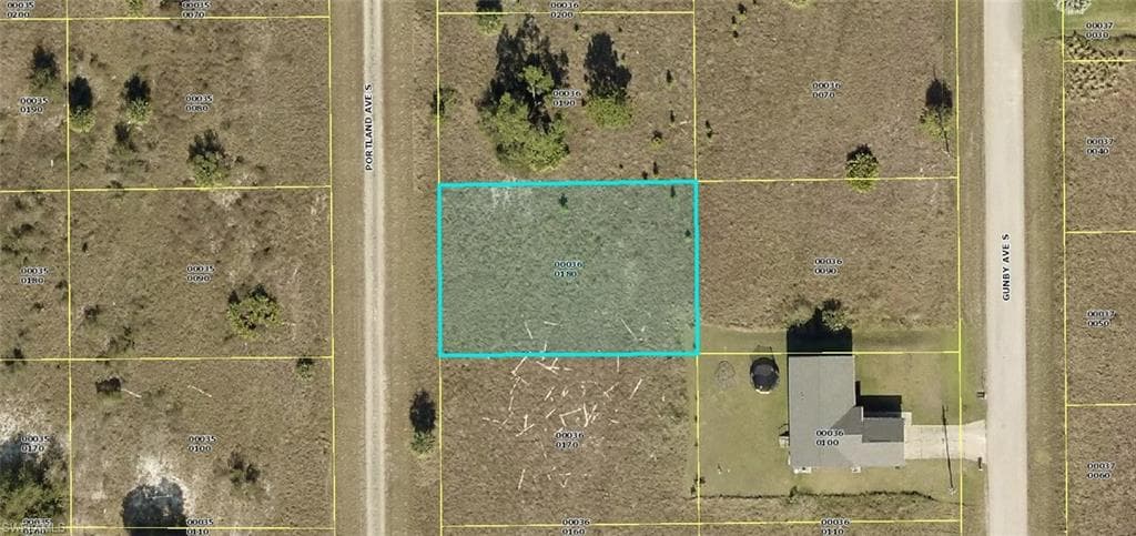 1033 Portland AVE S LEHIGH ACRES, FL 33974