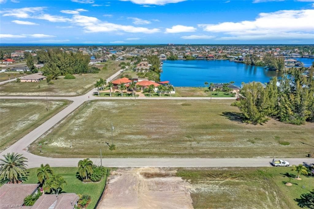 4351 NW 27th LN CAPE CORAL, FL 33993