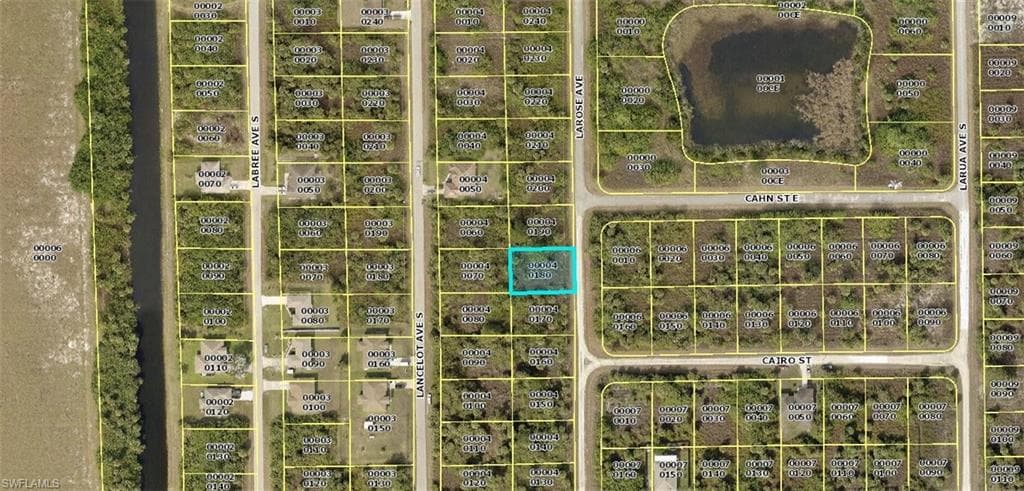 324 Larose AVE LEHIGH ACRES, FL 33974