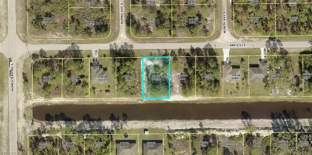 612 Ames ST E LEHIGH ACRES, FL 33974