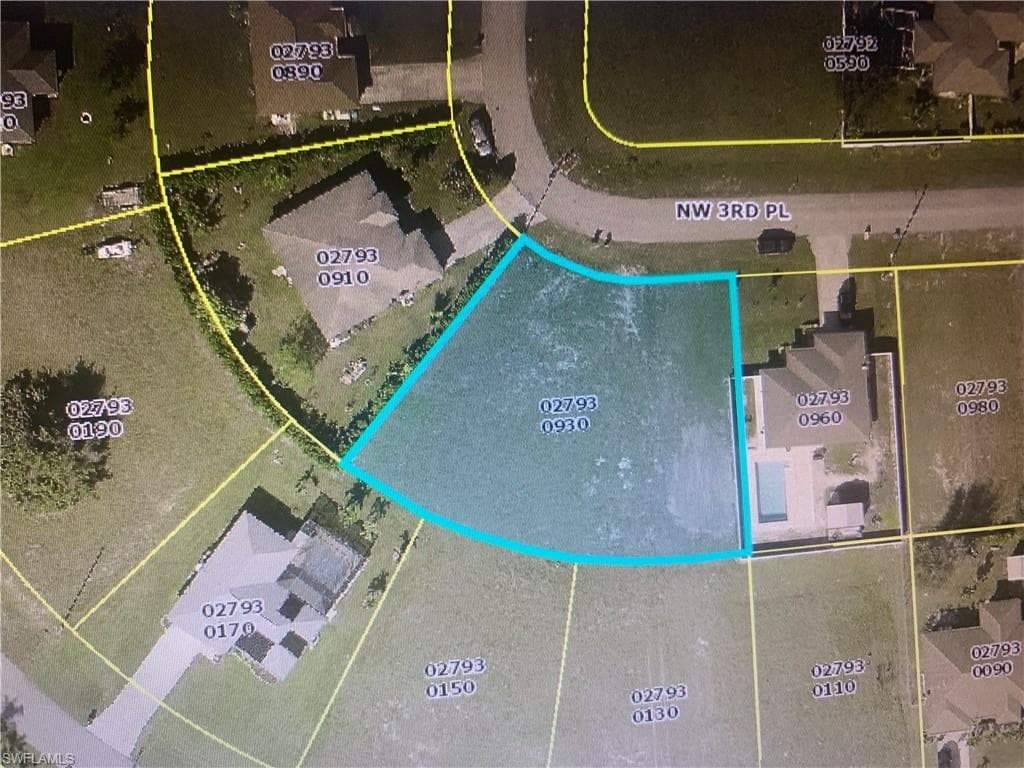 312 NW 26th TER CAPE CORAL, FL 33993
