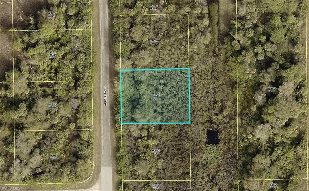 749 Aprile AVE S LEHIGH ACRES, FL 33974