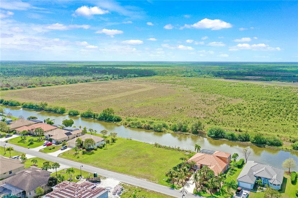 18523 Royal Hammock BLVD NAPLES, FL 34114
