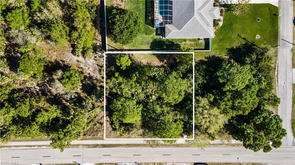 905 E 6th ST LEHIGH ACRES, FL 33972