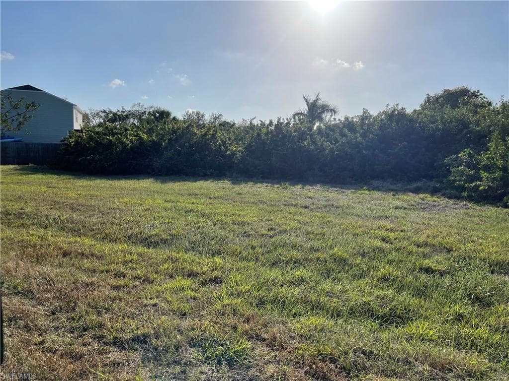 3508 NE 19th PL CAPE CORAL, FL 33909