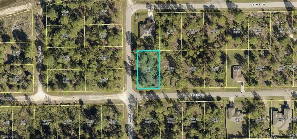2918 33rd ST W LEHIGH ACRES, FL 33971