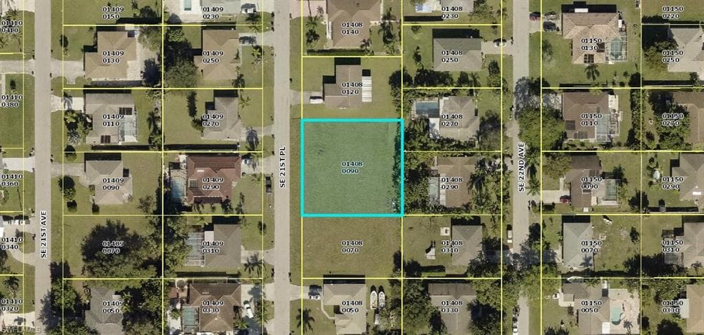 1221 SE 21st PL CAPE CORAL, FL 33990