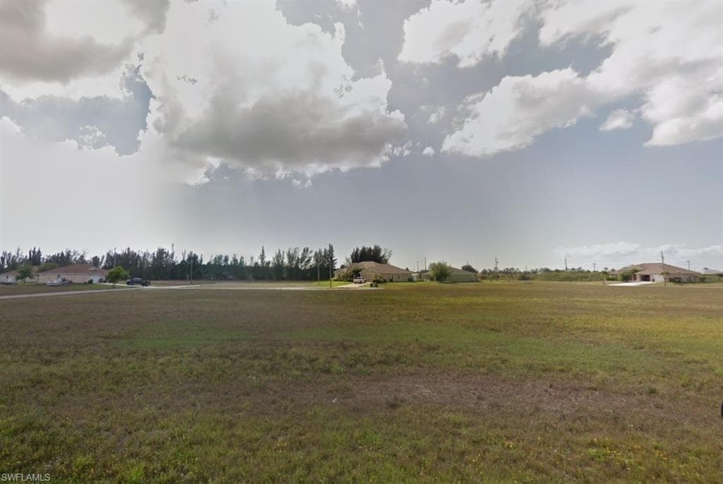 3634 NE 10th PL CAPE CORAL, FL 33909
