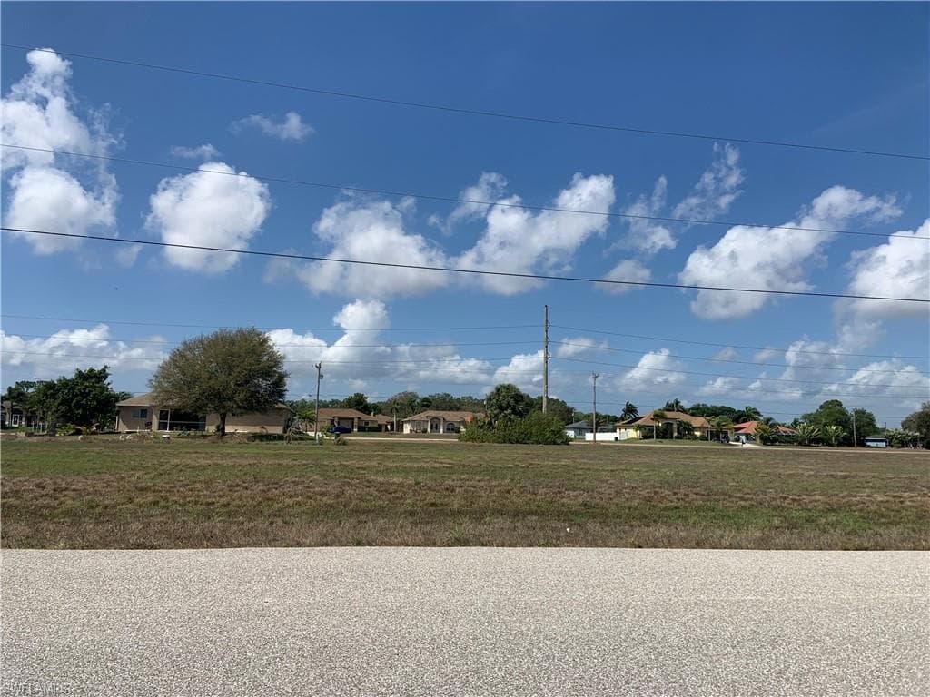 1720 NW 24th AVE CAPE CORAL, FL 33993