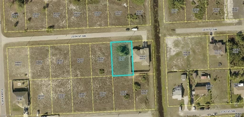 2703 20th ST SW LEHIGH ACRES, FL 33976