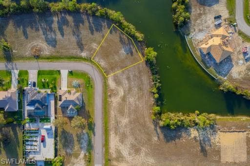 1513 NE 32nd LN CAPE CORAL, FL 33909