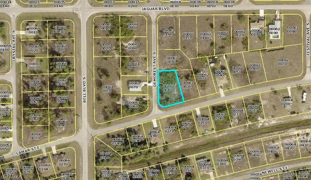 811 Lamar ST E LEHIGH ACRES, FL 33974