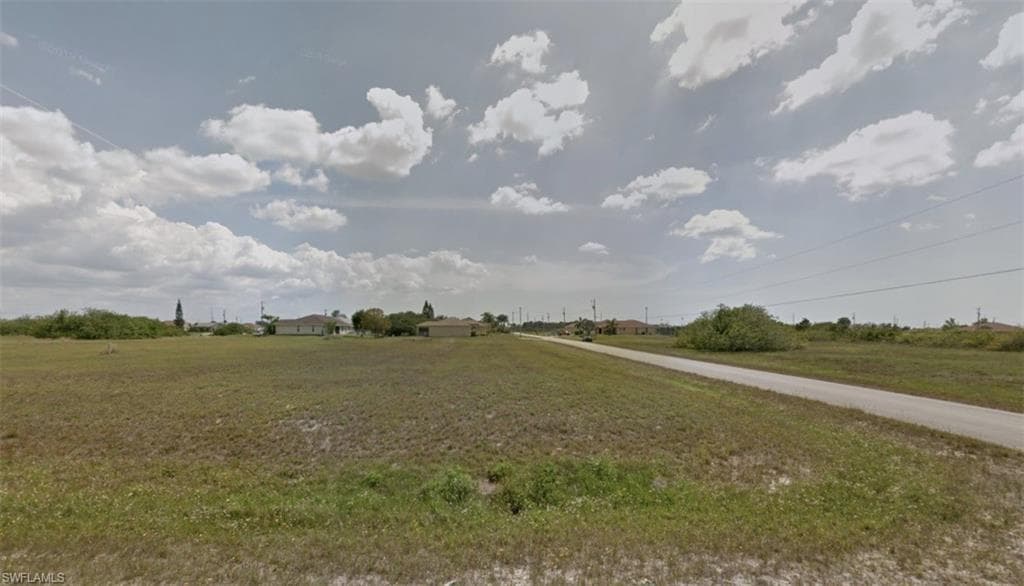 1027 NW 12th AVE CAPE CORAL, FL 33993