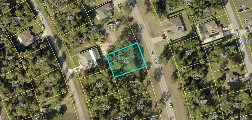 156 Bell BLVD S LEHIGH ACRES, FL 33974