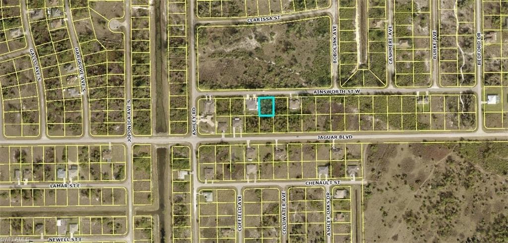 920/922 Ainsworth ST W LEHIGH ACRES, FL 33974