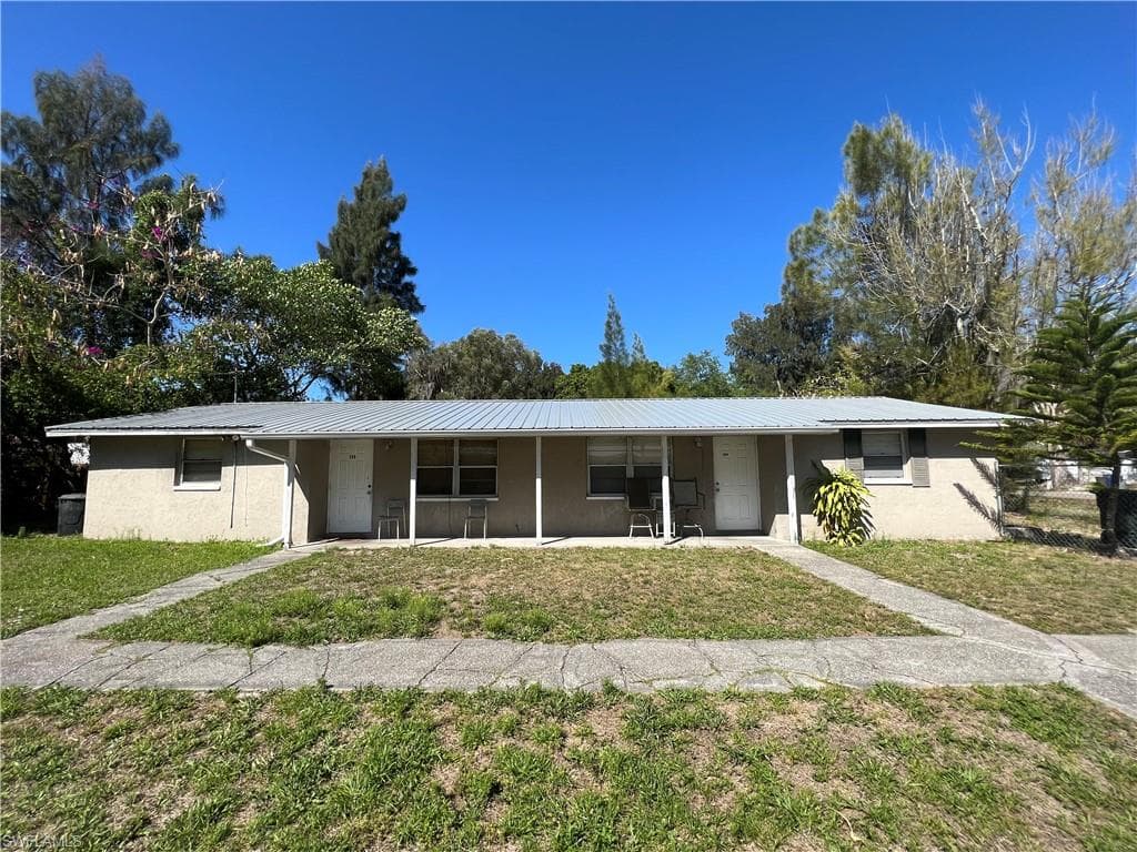 286 Lowell AVE NORTH FORT MYERS, FL 33917