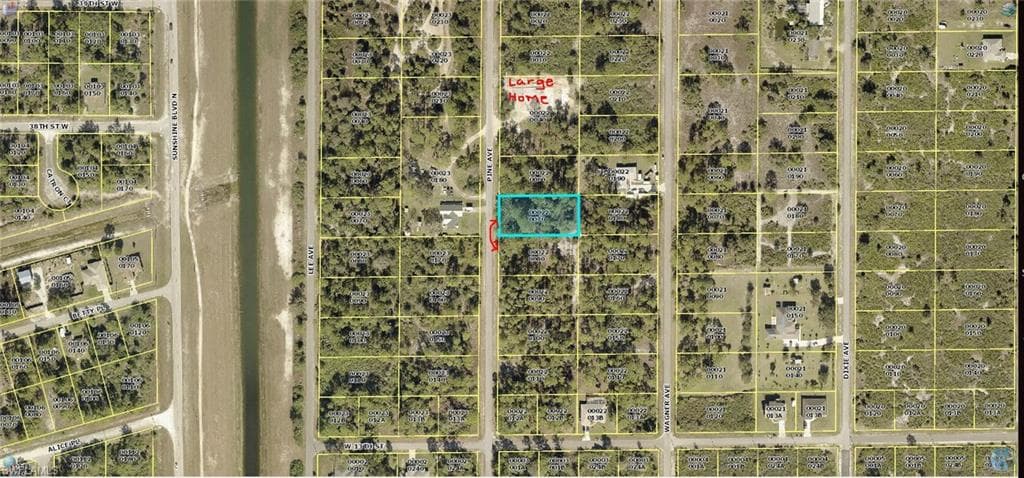 1310 Pine AVE LEHIGH ACRES, FL 33972