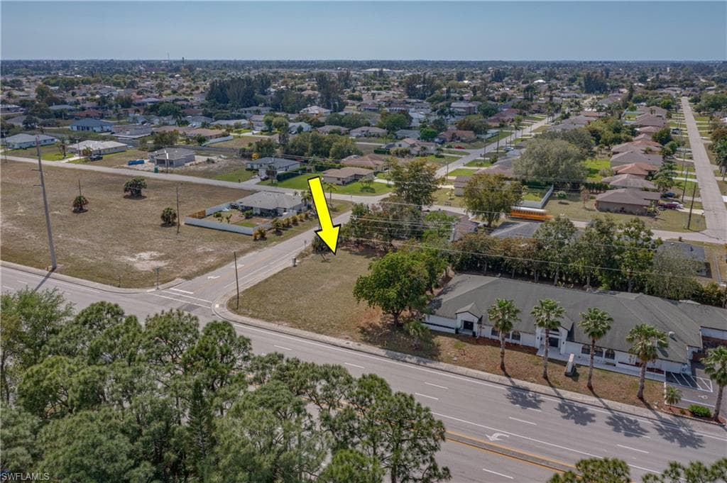 1324 Santa Barbara BLVD CAPE CORAL, FL 33991