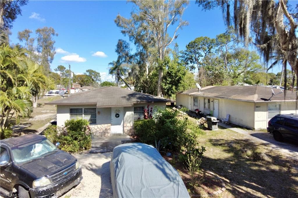 5633/5635 Fifth AVE FORT MYERS, FL 33907