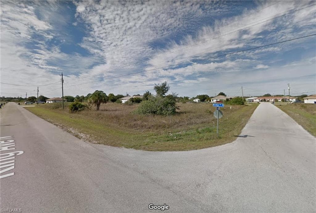 2401/2403 Crawford AVE N LEHIGH ACRES, FL 33971