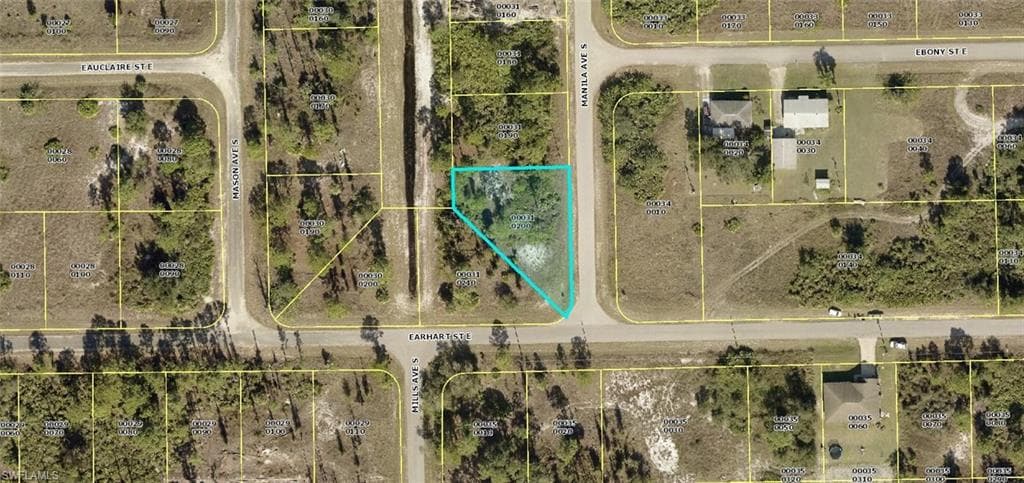 952 Manila AVE S LEHIGH ACRES, FL 33974