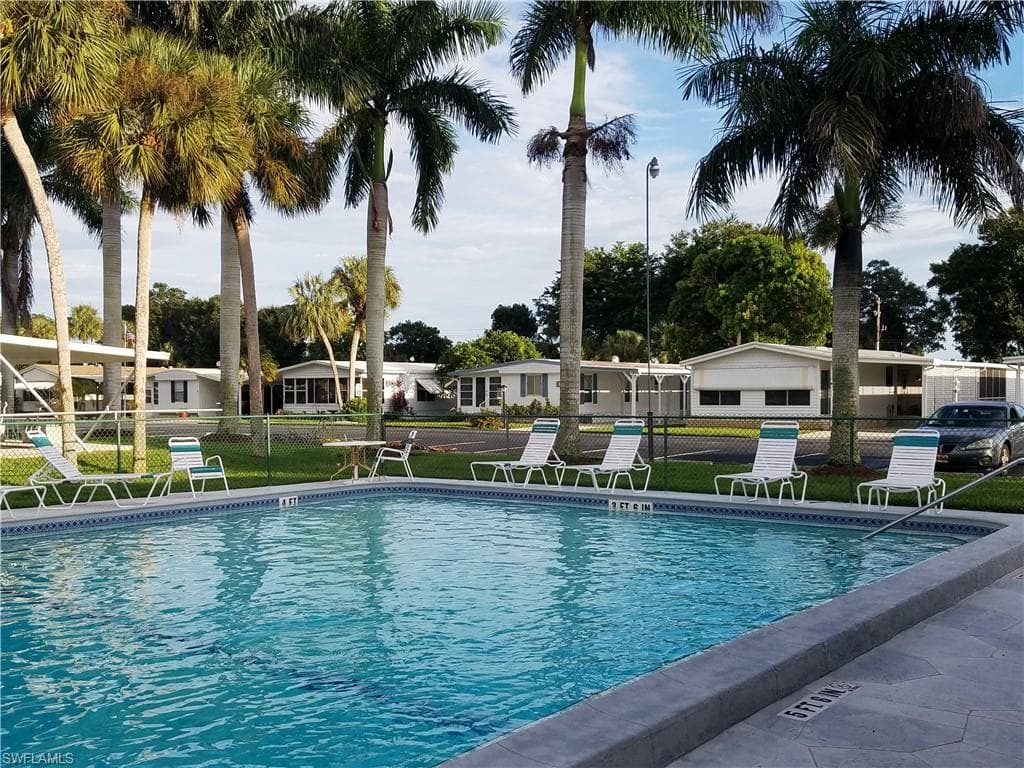 1 Jasper DR NAPLES, FL 34114