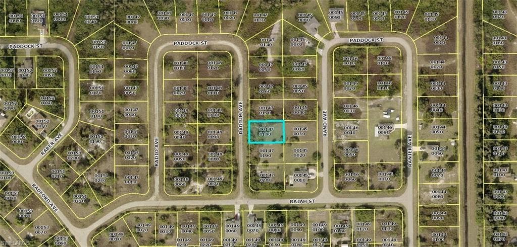 311 Radium AVE LEHIGH ACRES, FL 33974