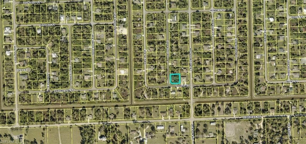 6008/6010 Lacota AVE FORT MYERS, FL 33905