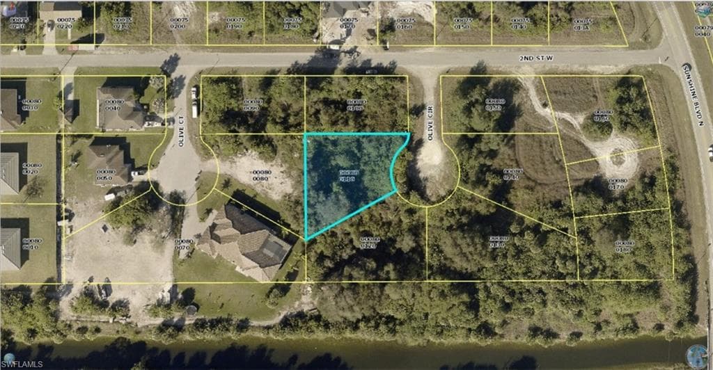 103 Olive CIR LEHIGH ACRES, FL 33971