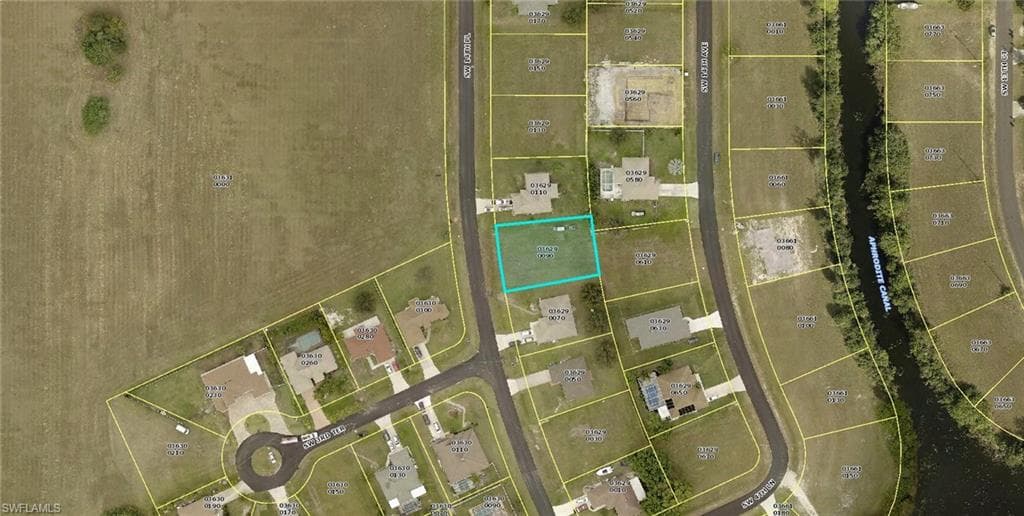 317 SW 14th PL CAPE CORAL, FL 33991