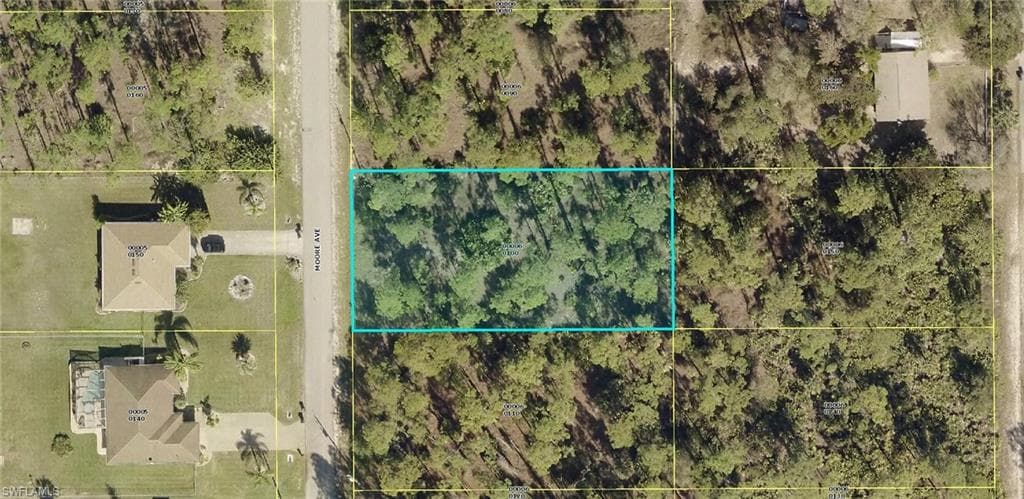 1206 Moore AVE LEHIGH ACRES, FL 33972